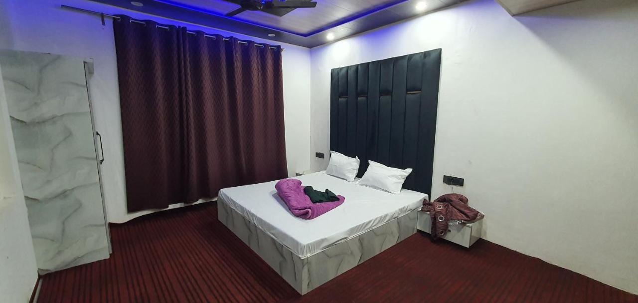 Hotel Resonance Exotic Srīnagar エクステリア 写真