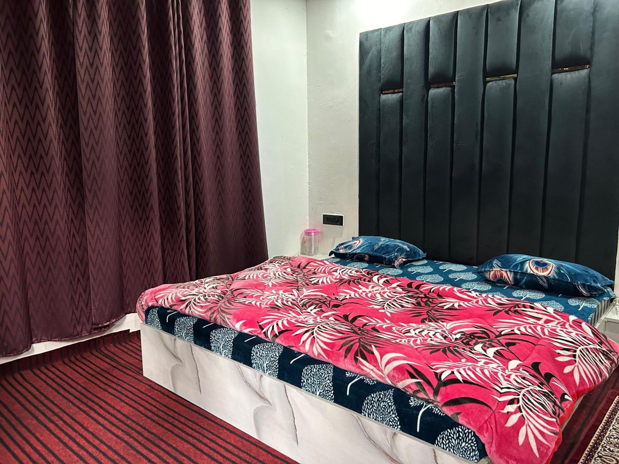 Hotel Resonance Exotic Srīnagar エクステリア 写真