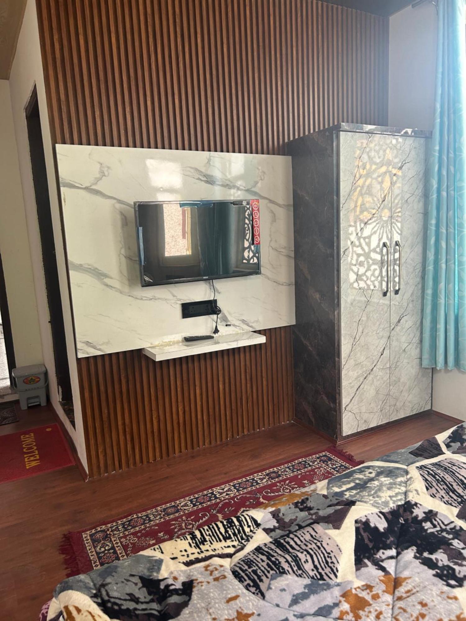 Hotel Resonance Exotic Srīnagar エクステリア 写真